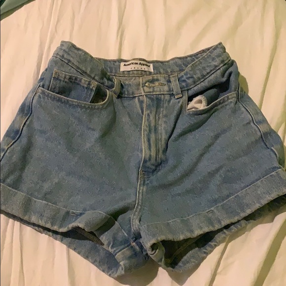 High waisted American apparel jean shorts size 26 - Picture 1 of 3
